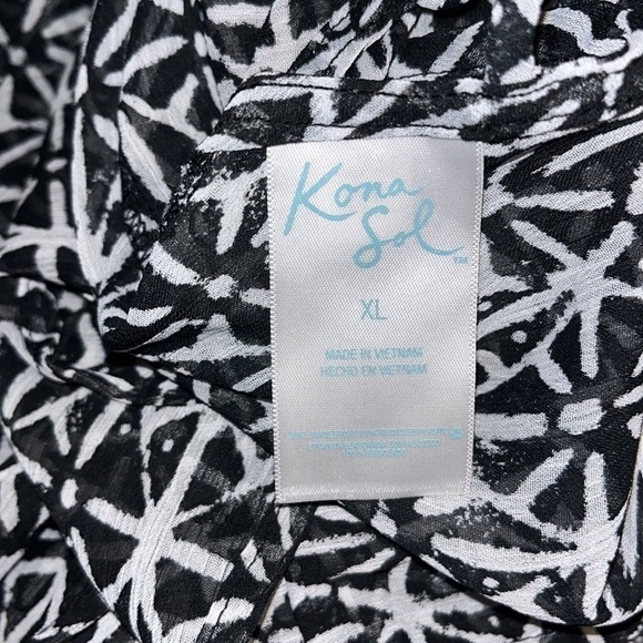 Kona Sol swim cover up Tunic.  NWOT Kona Sol Swimsuit cover up
Kona size XL - Picture 6 of 6